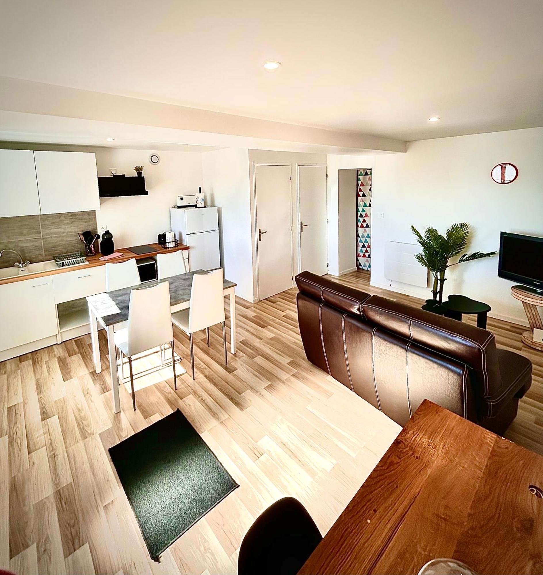 Chaleureux T2 Meuble 5Mn Alencon Apartment Cuissai ภายนอก รูปภาพ
